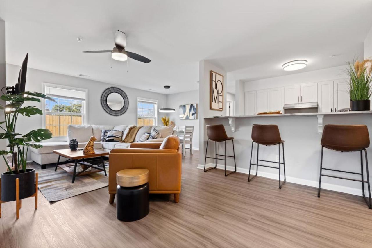 New Luxe Apt 3Br Downtown Fay Unit B Фейетвилл Экстерьер фото
